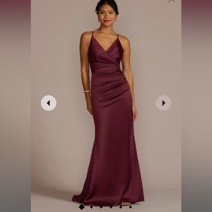 David’s Bridal GALINA SIGNATURE

Satin spaghetti strap mermaid bridesmaid dress